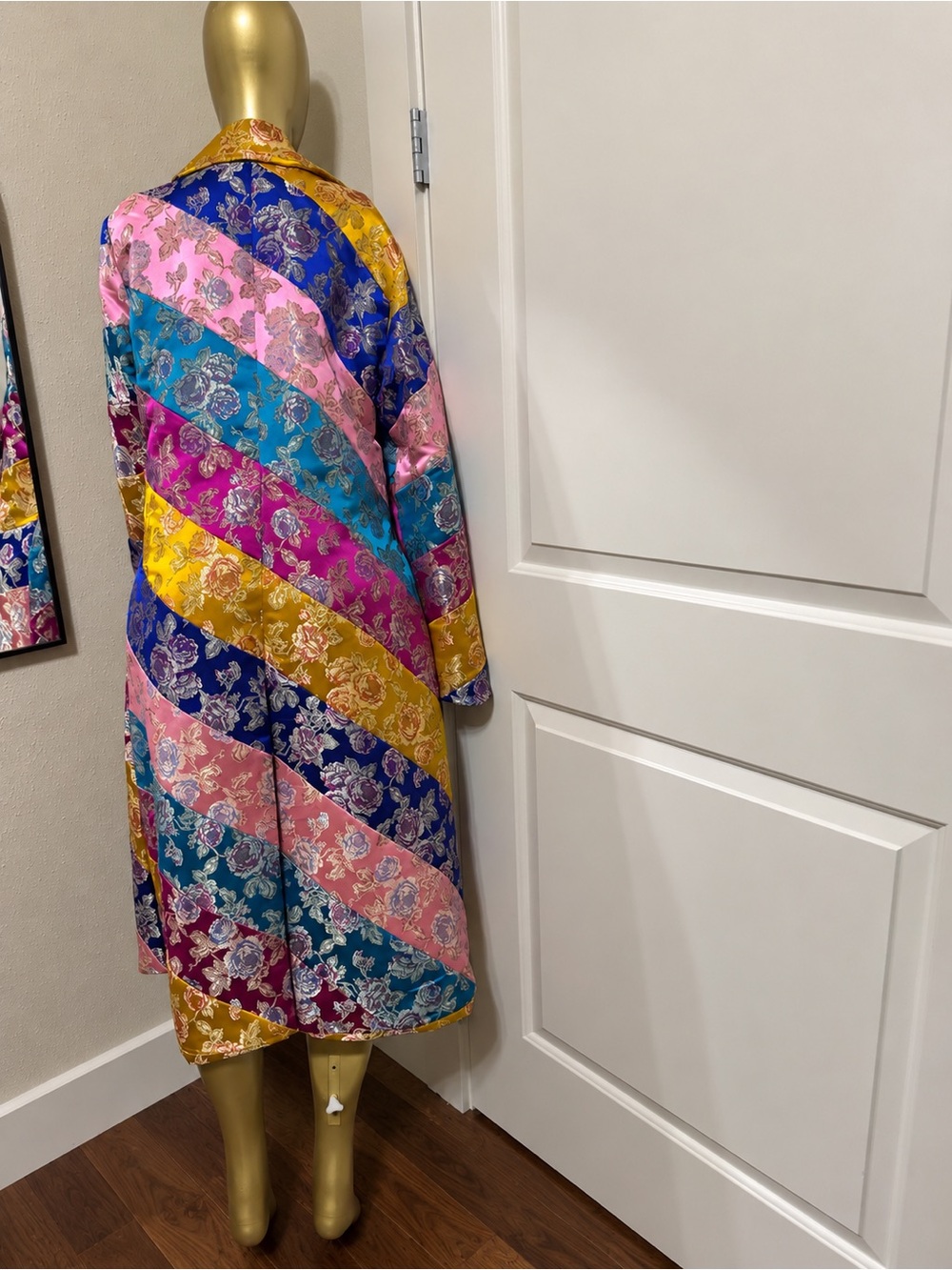 NWT AKIRA Multicolor Floral Brocade Statement Trench Coat - Picture 2 of 3